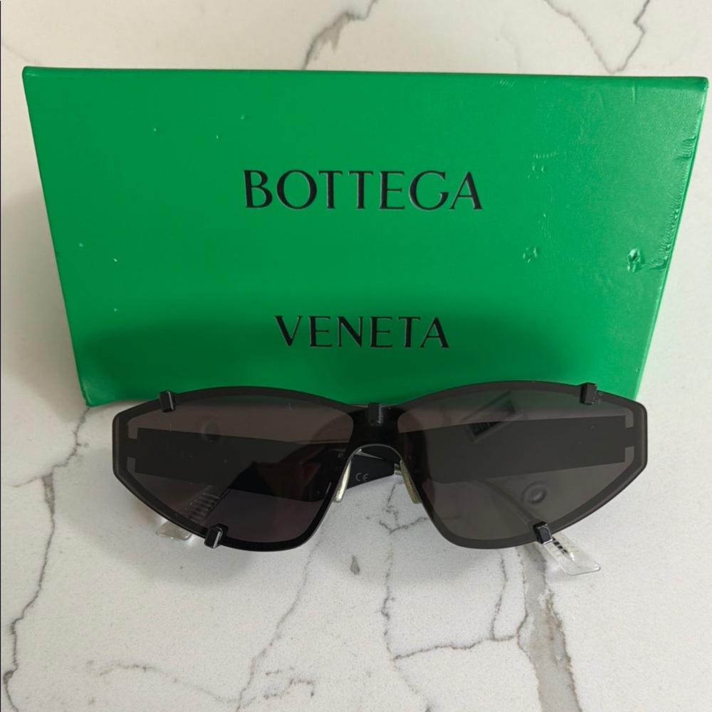 Bottega Veneta Black Geometric Rimless Sunglasses
